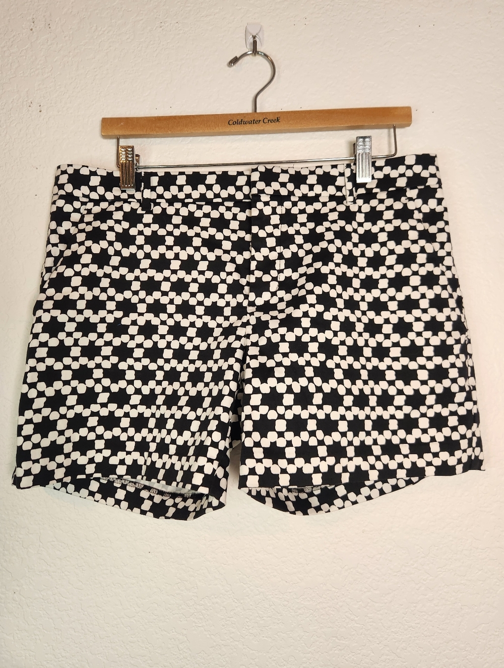 Banana Republic Avalon Black & White Geometric Patterned Shorts, Size 10